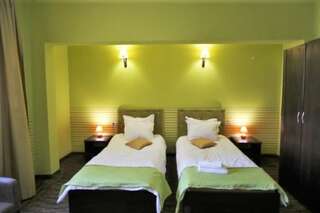 Отель Hotel Neptun Видин Двухместный номер с 1 кроватью или 2 отдельными кроватями-4