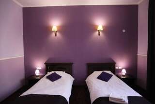 Отель Hotel Neptun Видин Двухместный номер с 1 кроватью или 2 отдельными кроватями-10