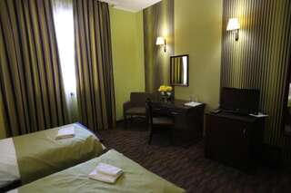 Отель Hotel Neptun Видин Двухместный номер с 1 кроватью или 2 отдельными кроватями-15